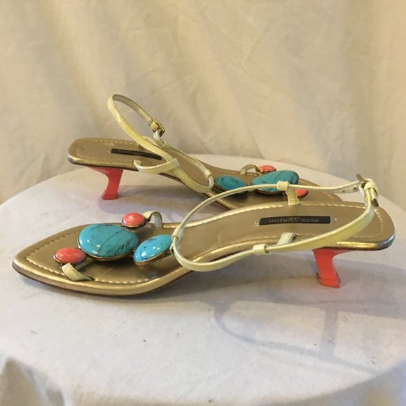 Louis Vuitton Jeweled Thong Sandal - Picture 5 of 10